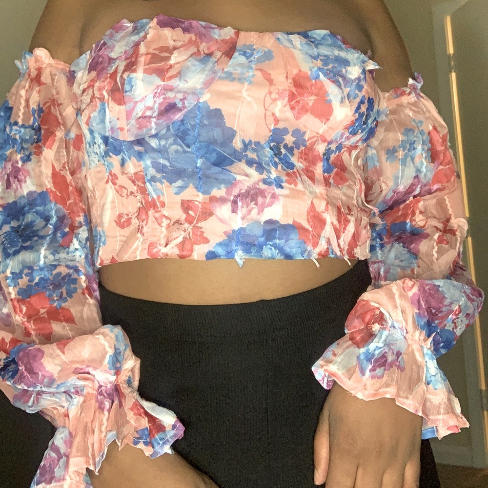 Strapless long sleeve top